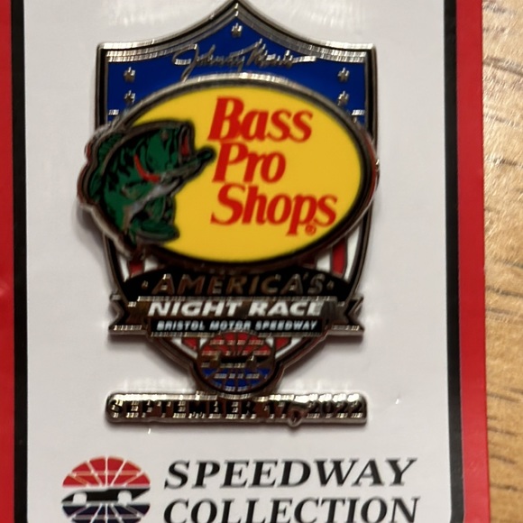 2022 Bristol Motor Speedway Bass Pro Shops Night Race Nascar Pin - Picture 3 of 3